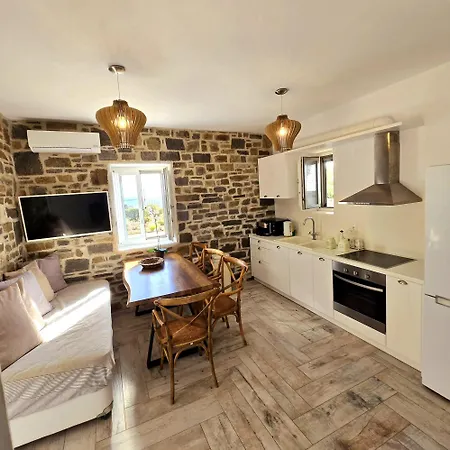 Paros Afrodite Luxury Alikí