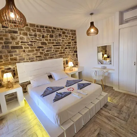 Paros Afrodite Luxury Villa *